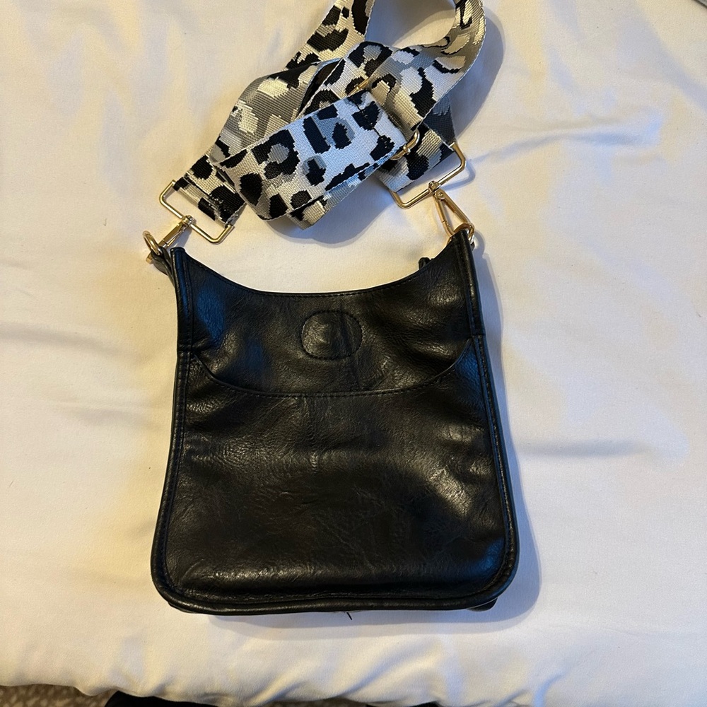 AHDORNED Black Leather Bag with Patterned Strap